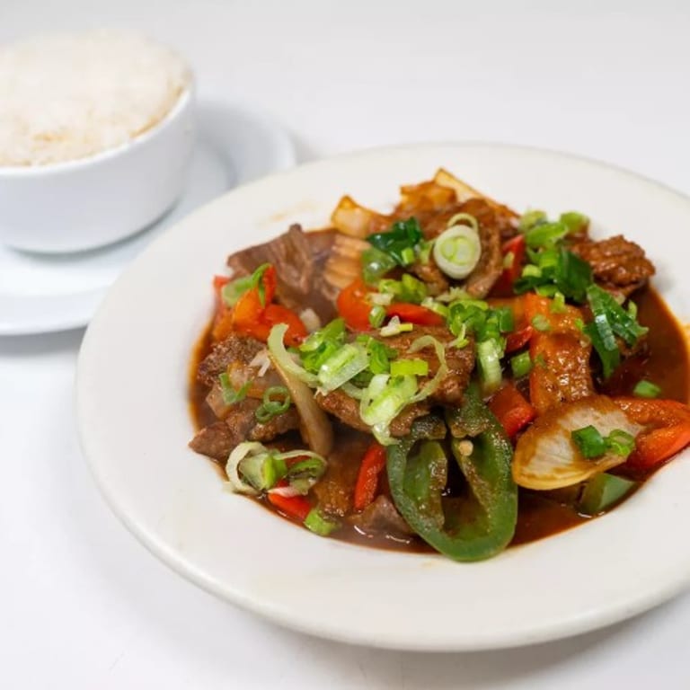 Delicious Asian Flavors: Noodles, Curry, and More